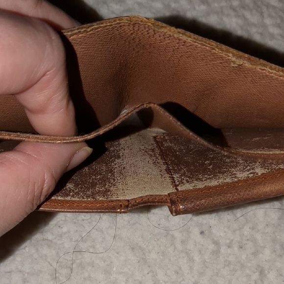 Louis Vuitton Monogram Marco Bifold Wallet - Picture 8 of 12